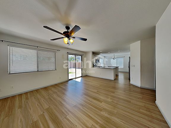 5th image of 16647 W Melvin St