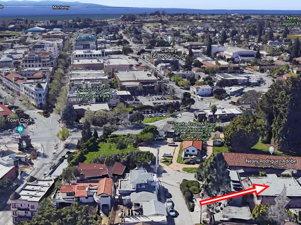 135 School St #2, Santa Cruz, CA 95060
