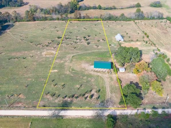 3 County Road 540, Rogersville, AL 35652