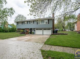 4307 SW 30th St, Topeka, KS 66614