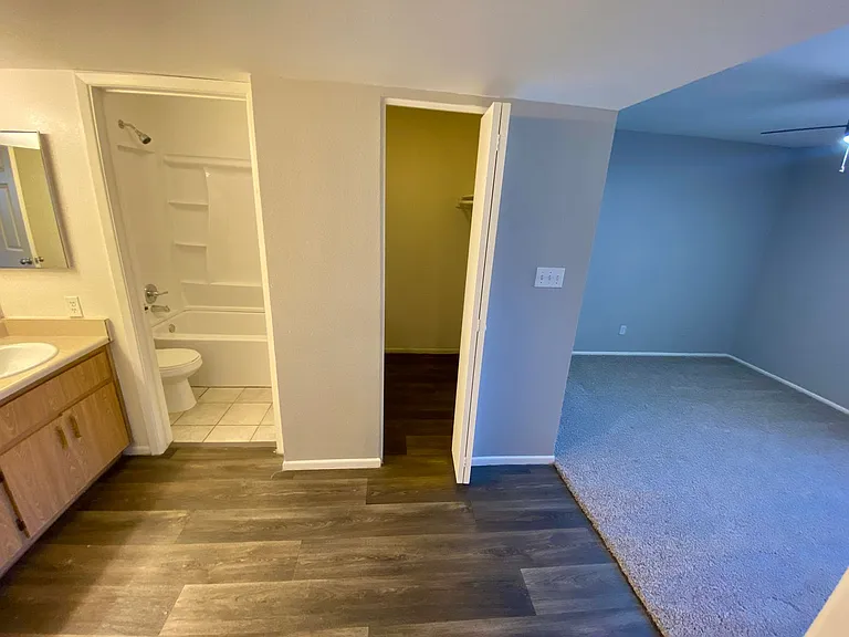 1215 E Lemon St #131 — Photo 27