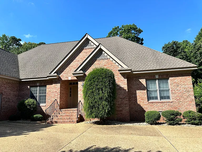 105 Cedar Rock — Photo 2