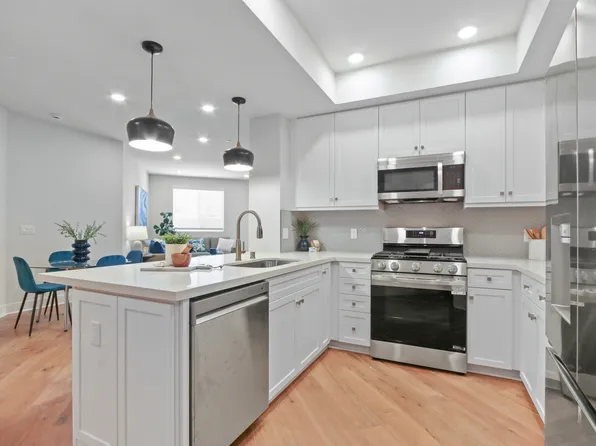 Plan B Plan, La Sevilla