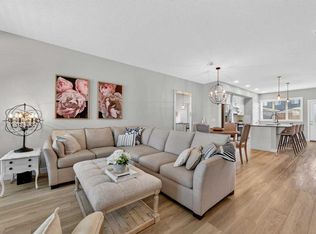 83 N Midtown Xing SW, Airdrie, AB T4B5H1