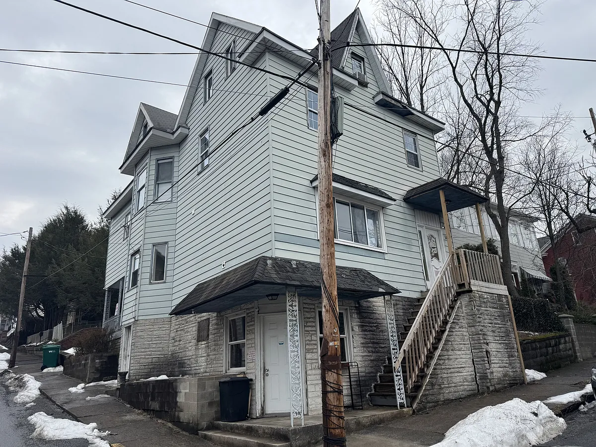 Building Photo - 169 N Grant St #2
