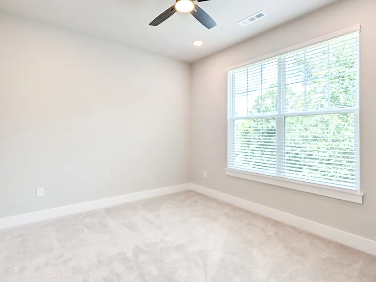 4 McHugh Ln — Photo 25
