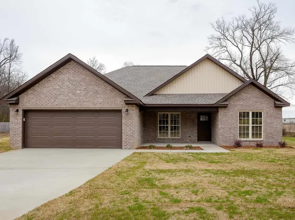 119 A C Curry, Muscle Shoals, AL 35661