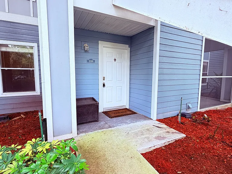 712 Secret Harbor Ln #100 — Photo 3