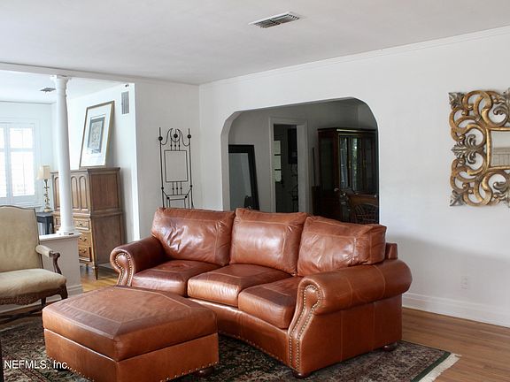3rd image of 1751 Orlando Cir S