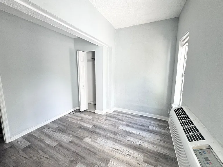 704 Cordova Dr #7 — Photo 16
