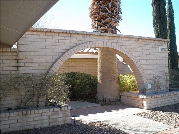 3rd image of 1417 Sun Meadow Ln