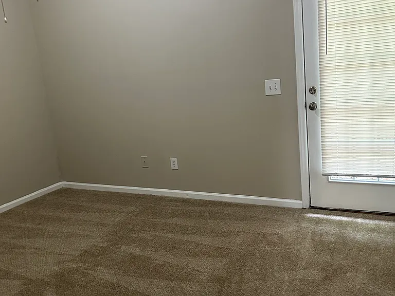 2118 Old Farmer Rd #B — Photo 8
