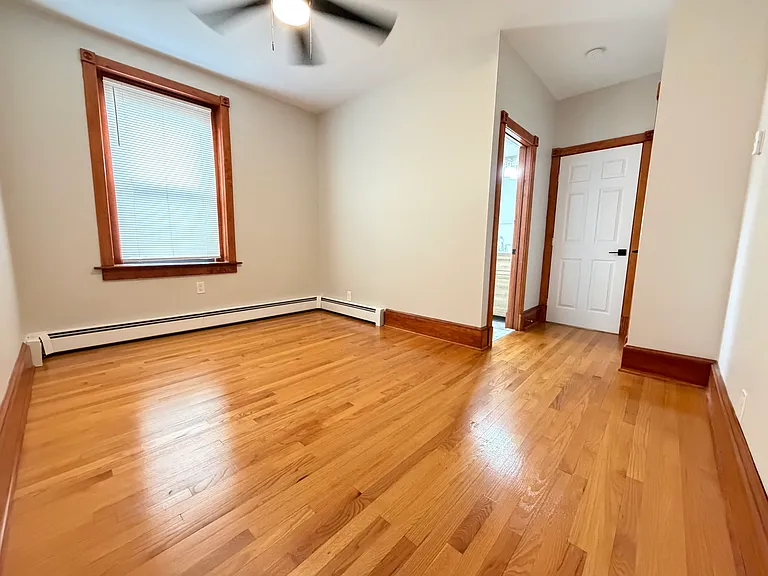 527 Chapel St #D3 — Photo 3