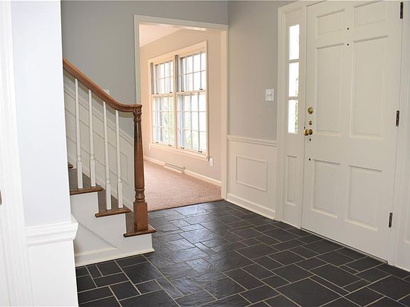 4th image of 7275 Whitehall Dr