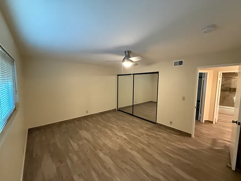 200 Elm Ave #7 — Photo 19
