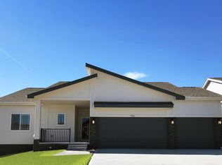 8136 S 198th Ave, Gretna, NE 68028