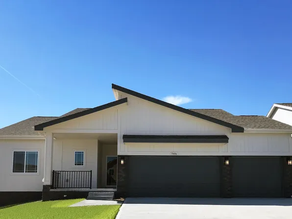 8136 S 198th Ave, Gretna, NE 68028