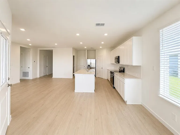 644 Ruth Ave — Photo 7