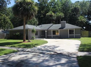 233 Mockingbird Ln, Winter Springs, FL 32708