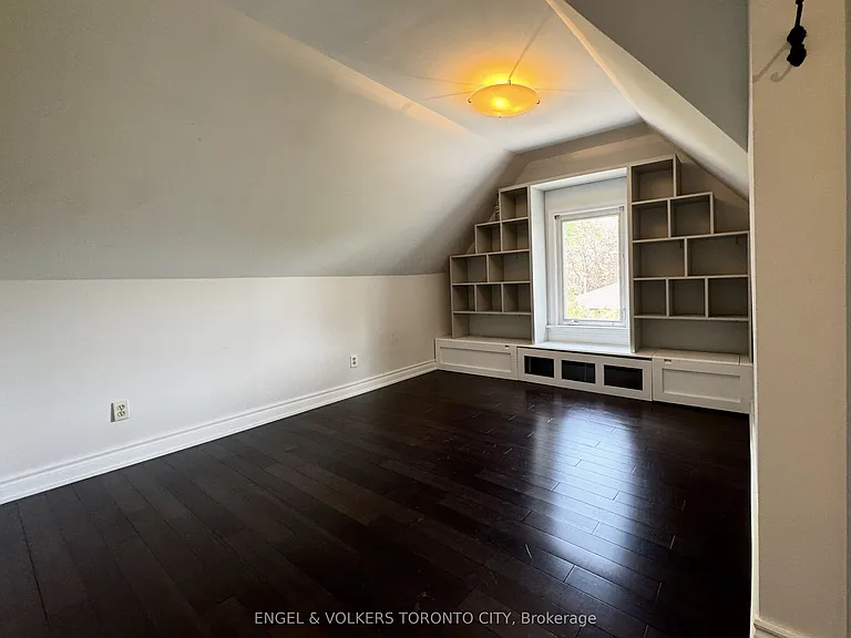 185 Rumble Ave #2 — Photo 1
