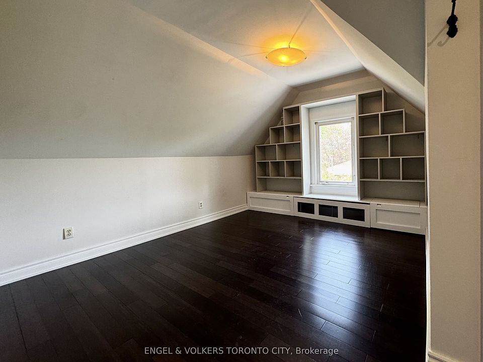 1st image of 185 Rumble Ave Floor 2