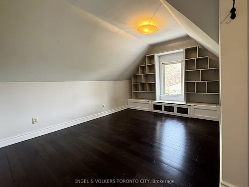 185 Rumble Ave #2 Photo 1