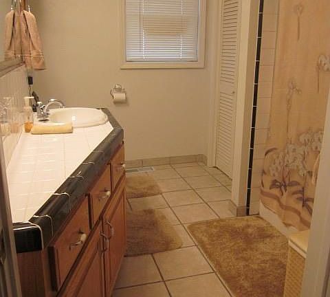 5th image of 4943 Santa Fe St