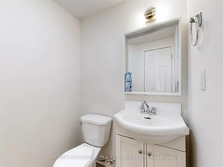719 Shanahan Blvd — Photo 10