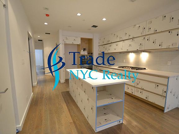 4th image of 9 E 19th St Fl 4