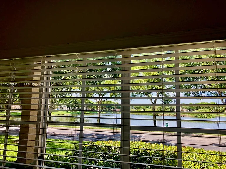 2557 Centergate Dr #103 — Photo 32