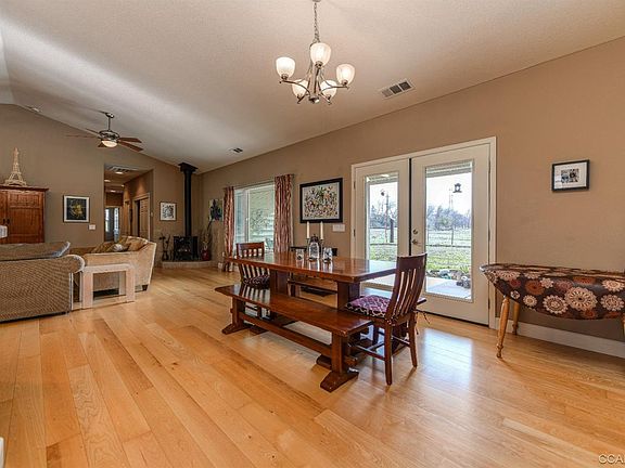 5th image of 191 Melissa Way