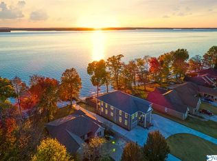 13422 Hatchie Ln, Athens, AL 35611