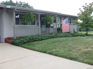 2220 Patterson Rd, Florissant, MO 63031