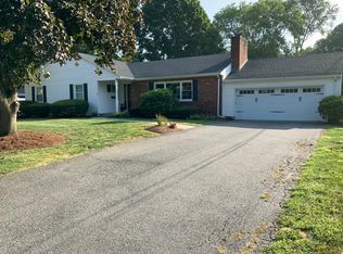 88 Russell Rd, Framingham, MA 01702