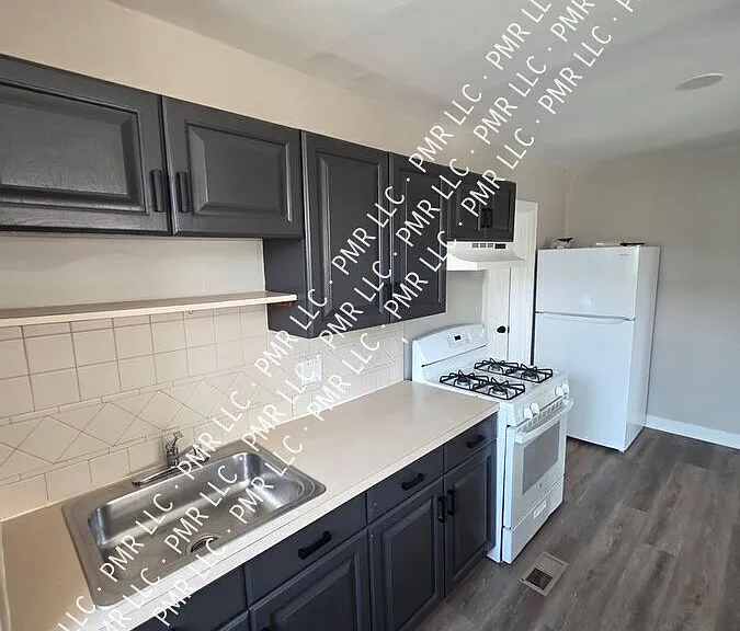 4344 Vista St #1 — Photo 11