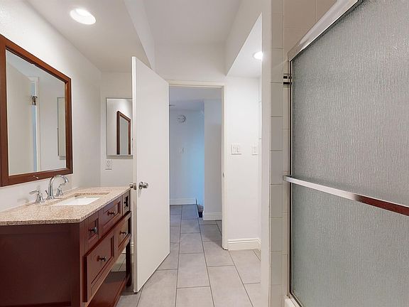 5th image of 3853 Prospect Ave APT 1