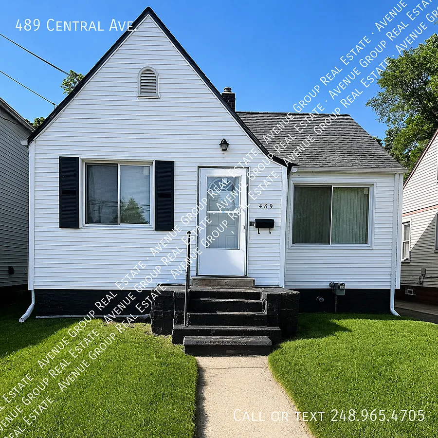 Charming 2-Bedroom Home for Lease in Pontiac — Photo 1