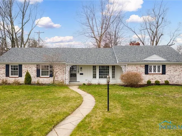 3743 Naples Dr, Toledo, OH 43615