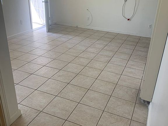 3rd image of 7024 Glasgow Ave