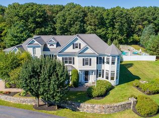 6 Stonegate Ln, Dover, MA 02030