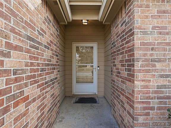 3rd image of 11103 N 143rd East Ave
