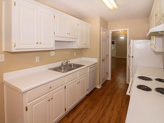 3rd image of 4734 W Creek Mill Ct