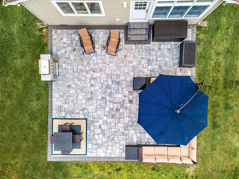 110 Strawberry Way — Photo 5