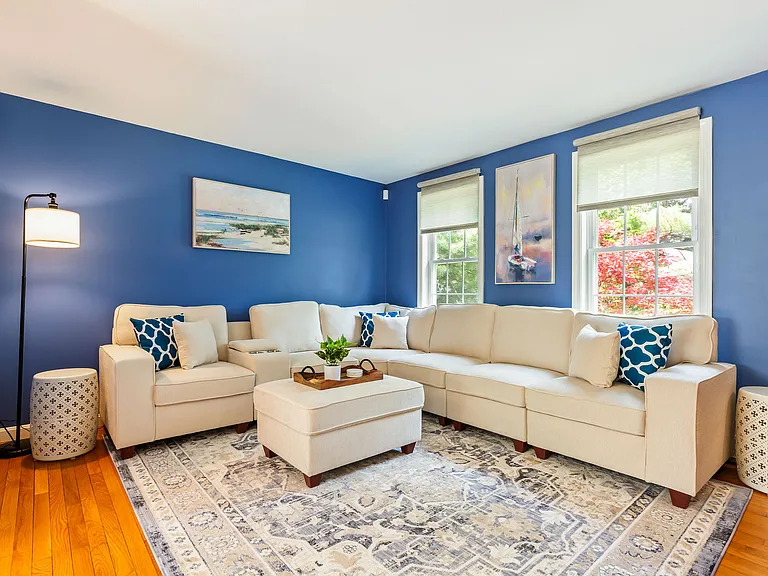 10 Kristina Ln — Photo 26