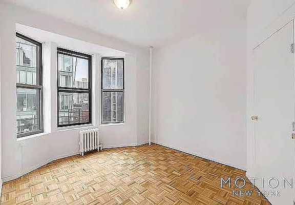 3rd image of 1264 Lexington Ave #7N