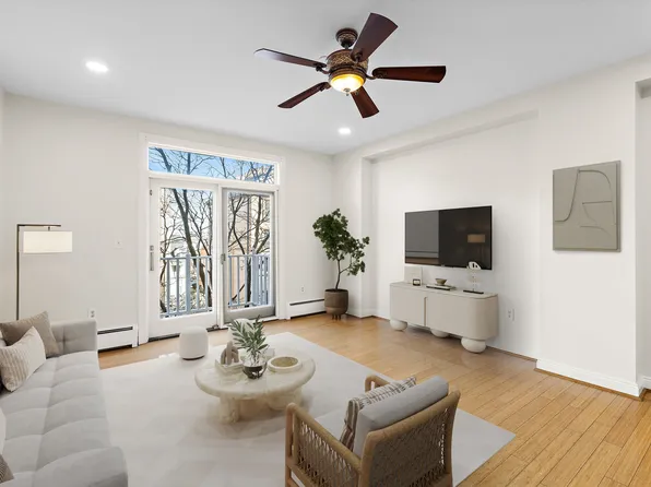 207 Shearwater Ct W APT 45, Jersey City, NJ 07305