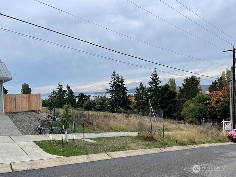 4th image of 2021 Clay Street