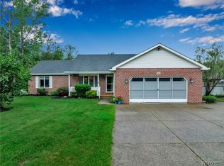 540 Ransom Rd, Lancaster, NY 14086