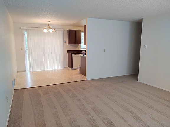 3rd image of 5489 Alameda St SW #5489