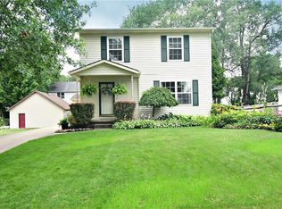 1826 Seattle St, Cuyahoga Falls, OH 44221